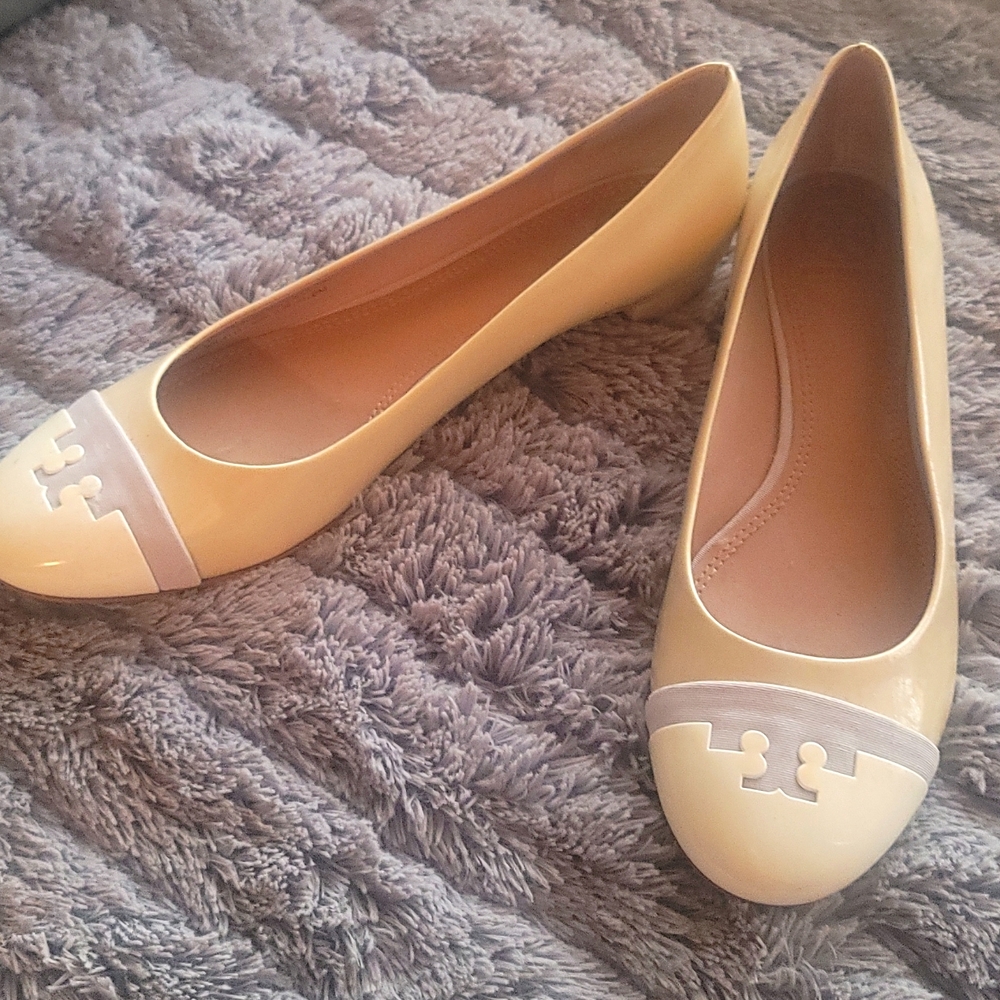 Tory Burch flats